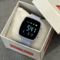 Vierkant LED digitaal sporthorloge met lichtblauwe siliconen band in geschenkdoos. - Lichtpaars