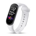 Weisses digitales LED Sport Smartwatch Armband mit Touchscreen und Silikonarmband. - Weiß