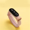Rosa M3 LED Sport Armband mit niedlichem Pilz Anhänger, digitales Fitness Tracker Band. - Pilz-Stil / Hautfarben