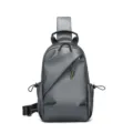 Elegante bolso de pecho impermeable gris para hombres, bandolera de viaje casual. - Gris