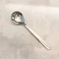 Grande cuillère à soupe ronde en acier inoxydable, coutellerie à long manche pour la maison. - L