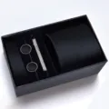Set de regalo de corbata negra para hombre con gemelos y pisa corbata, elegante y formal. - Caja de Esponja Hecho a Mano Rayas Finas Negras