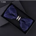 Farfallino formale da uomo con fibbia in strass, scatola regalo in tessuto a quadri blu. - Blu scuro