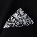 Mooi zwart en wit jacquard pochet voor heren pak formele zakdoek stijlvol accessoire. - X8915 (Zwart Wit Klassiek Paisley)