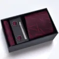 Elegante conjunto de regalo corbata burdeos de hombre pañuelo y gemelos variante - Caja de Cartón Hecho a Mano Rayas Burdeos