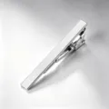 Klassische silberne Metall Krawattenklammer fuer Herren, elegantes Geschaeft Zubehoer. - Silber