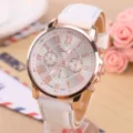 Modische Geneva Damen Quarzuhr mit weißem Lederarmband und Roségoldgehäuse für den Alltag. - Weiß