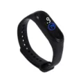 Schwarze intelligente elektronische Armbanduhr mit LED-Bildschirm und Silikonarmband sport. - Schwarz