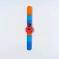Kinder Cartoon Klappuhr mit süßem Marienkäfer-Design und buntem Silikon-Armband. - Marienkäfer