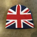 Detailopname van de Britse Union Jack vlag gebreide muts, warme en stijlvolle winterhoofddeksel. - M (52-60cm) / Marineblauw