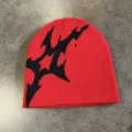Rote Strickmütze Y2K Streetwear Punk spitzes Muster Winter warme stylische Beanie Mütze - M (52-60cm) / Rot-Schwarz