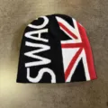 Modieuze gebreide muts met stijlvolle letters en vlagontwerp voor warme wintertijden. - M (52-60cm) / Zwart