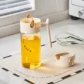 Glass gravity oil dispenser bottle for kitchen, beige lid variant, automatic open and close. - 550ml / Starry Sky Bear Oil Dispensers