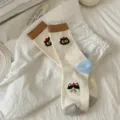 Calcetines de media pantorrilla bordados de gato lindo para mujeres, calcetines suave - Talla única / Blanco