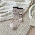 Calcetines de invierno para mujer de lana media con lazo de felpa bonito beige comodo - Lazo Caqui