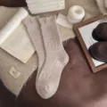 Calcetines de lana calados retro japoneses espesados para mujer, calcetines de invierno. - Talla única / Color Avena