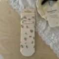 Calcetines lindos de media pantorrilla con flores para mujeres, estilo ballet de algodón de verano. - Floral Crema