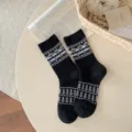 Korean style Fair Isle knit socks for women, retro winter mid-tube warm cotton socks. - One Size / Black