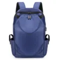 Gros plan détaillé du sac à dos étanche bleu durable avec fermeture éclair et poches latérales. - Bleu foncé