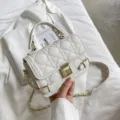 White quilted crossbody bag for women, elegant top-handle chain bag with chic square lock. - White Type 2