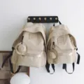 Lässiger Canvas-Pendlerrucksack mit großem Fassungsvermögen und stilvollem Design für den Alltag. - S / Gebrochenes Weiß