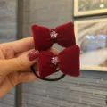 Rote Samt Schleife Haargummi mit Kristall Blume, süßes Haaraccessoire für Mädchen. - Hellrosa Kristall Haargummi D2-6