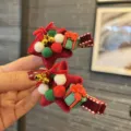Weihnachtliche Samt Haarklammern für Mädchen mit niedlichen Pompons, Glöckchen und Geschenk. - 2er Set / Karminrotes Paarclip CC