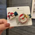Niedliche Weihnachtsmann und Bonbon Haarspangen Set für Kinder, festlicher Haarschmuck. - Zweiteiliges Set / Rosa
