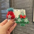 Weihnachten Haarspangen Set für Mädchen, süße rote Mütze und grüner Pailletten Baum Haarnadeln. - Orangerot