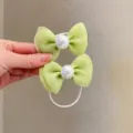 Chouchou vert en résille avec perle blanche, attache cheveux élastique mignonne pour le style. - Style Perle Vert Herbe