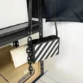 Sac bandoulière boîte rayures diagonales noires, sac élégant avec chaîne variante. - Rayures Diagonales Noires
