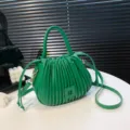 Grüne Plissee Kordelzug Eimer Tasche, Stilvolle Umhängetasche Handtasche für Damen - Grün