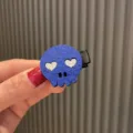 Blauer Totenkopf Haarclip mit glitzernden Herz Augen für Halloween Party Kinder Accessoire. - Herzaugen Blauer Totenkopf Clip