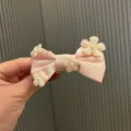 Rosa Stoff Schleife Haarklammer für Kinder mit süßen Perlenblumen, süßes Haaraccessoire. - Haarspange (G3-3) / Champagner