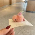 Süße flauschige rosa Haarspange mit schimmernden Flügeln für Kinder, schöne Cartoon Haarteile Accessoires. - Mittelrosa Clip