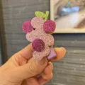 Süße Kinder Glitzer Trauben Haarklammer, funkelnde Frucht Seitenklammer für Mädchen. - Lila