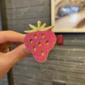 Kinder Glitzer Erdbeere Haarklammer süße rote Frucht Seiten Haarspange für kleine Mädchen - Fuchsia