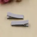 Graue stoffbezogene Haarklammern, handgemachte DIY Haar-Accessoires für Babys und Kinder. - 3.5cm Größe / Grau