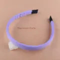 Lila Stoff Haarreif mit weißer Blume süßes Haaraccessoire für Mädchen im Alltag tragen - Hellviolett Kleines Blumen Stirnband (S2-3)