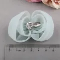 Mintgrüne Chiffonblume DIY Zubehör mit Strasskristall und Blatt Anhänger für Handarbeiten. - Bohnengrün