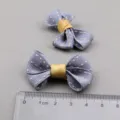 Graue Schleifen mit Punkten und goldener Mitte für DIY Haarschmuck und Bastelarbeiten. - Grau R2-1
