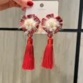 Rote Quasten-Ohrringe mit Perlenblume und Plüsch-Design, festlicher Urlaubsschmuck für Damen. - Rot Paar Clips Perle