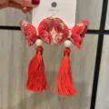 Rote Schmetterling Haarspangen mit Quasten und Perlen, chinesischer Stil festlicher Haarschmuck. - Koralle Paar Clips G