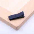 Dunkelblaue stoffbezogene haarklammer, minimalistische entenschnabelspange, eleganter haarclip. - 3.5cm Vollumhüllt / Marineblau