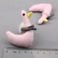 DIY rosa Stoff Ente Haarschmuck, niedliche handgemachte Schleifen und Perlenkragen Basteln. - Hellrosa