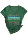 Groen V-hals t-shirt met korte mouwen, inspirerende borstopdruk en geknoopt zoomdetail. - S / Tops / Vintage Groen