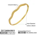Minimalistisches goldenes Armband aus Edelstahl mit wellenförmigem Design und Zirkonia. - Wellenförmiger Armreif (Z072)