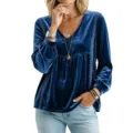Camicia in velluto blu manica lunga scollo V dettaglio, pizzo elegante, vestibilità comoda. - Taglia S / Blu Marino