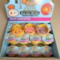 Bunte glitzernde Squishy-Dumpling-Zappelspielzeuge in goldenen Behältern zum Stressabbau - Mehrfarbig Gemischt
