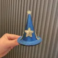 Blau glitzernde Hexenhut Haarklammer für Mädchen, süßer Stern dekorierter Party Haarschmuck. - Blau